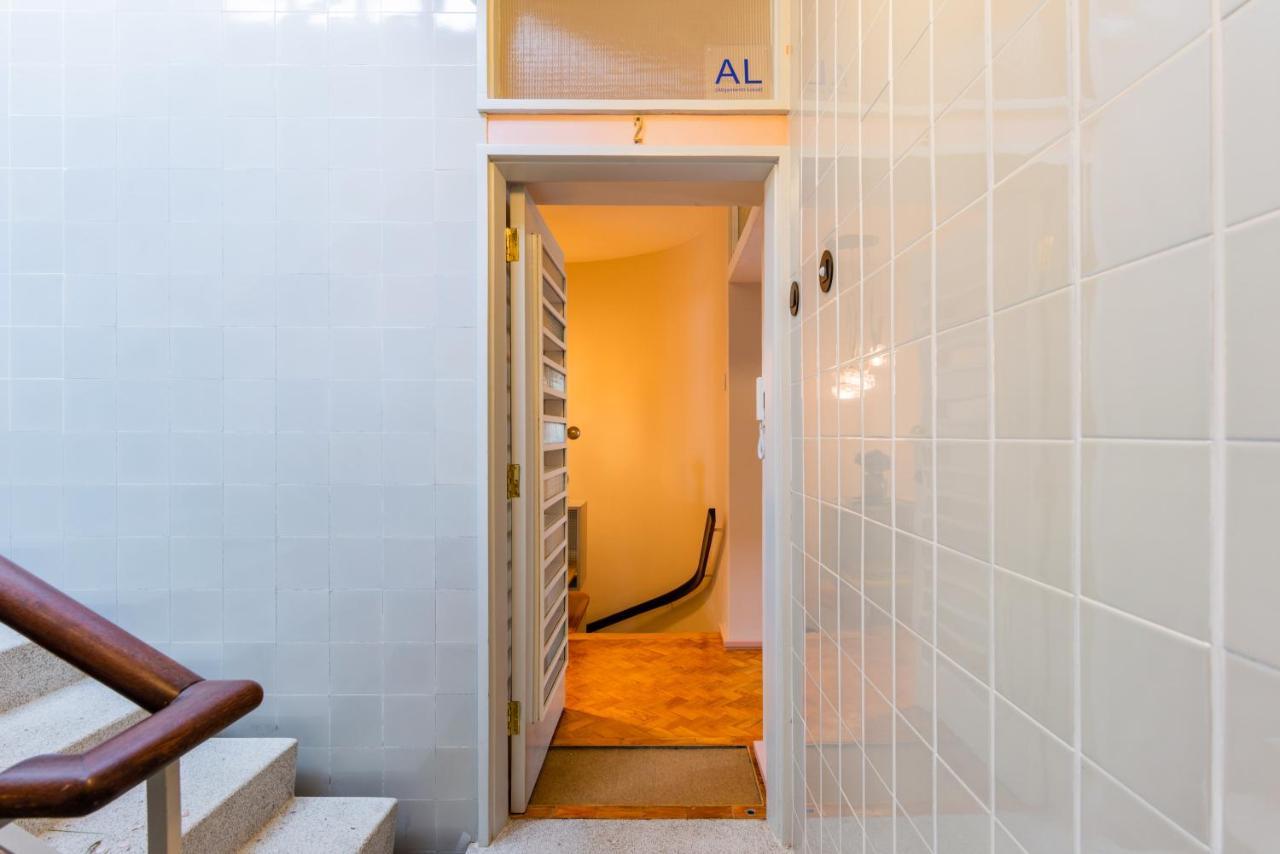 Amazing Duplex - Mid Century Experience & Parking Apartamento Porto Exterior foto