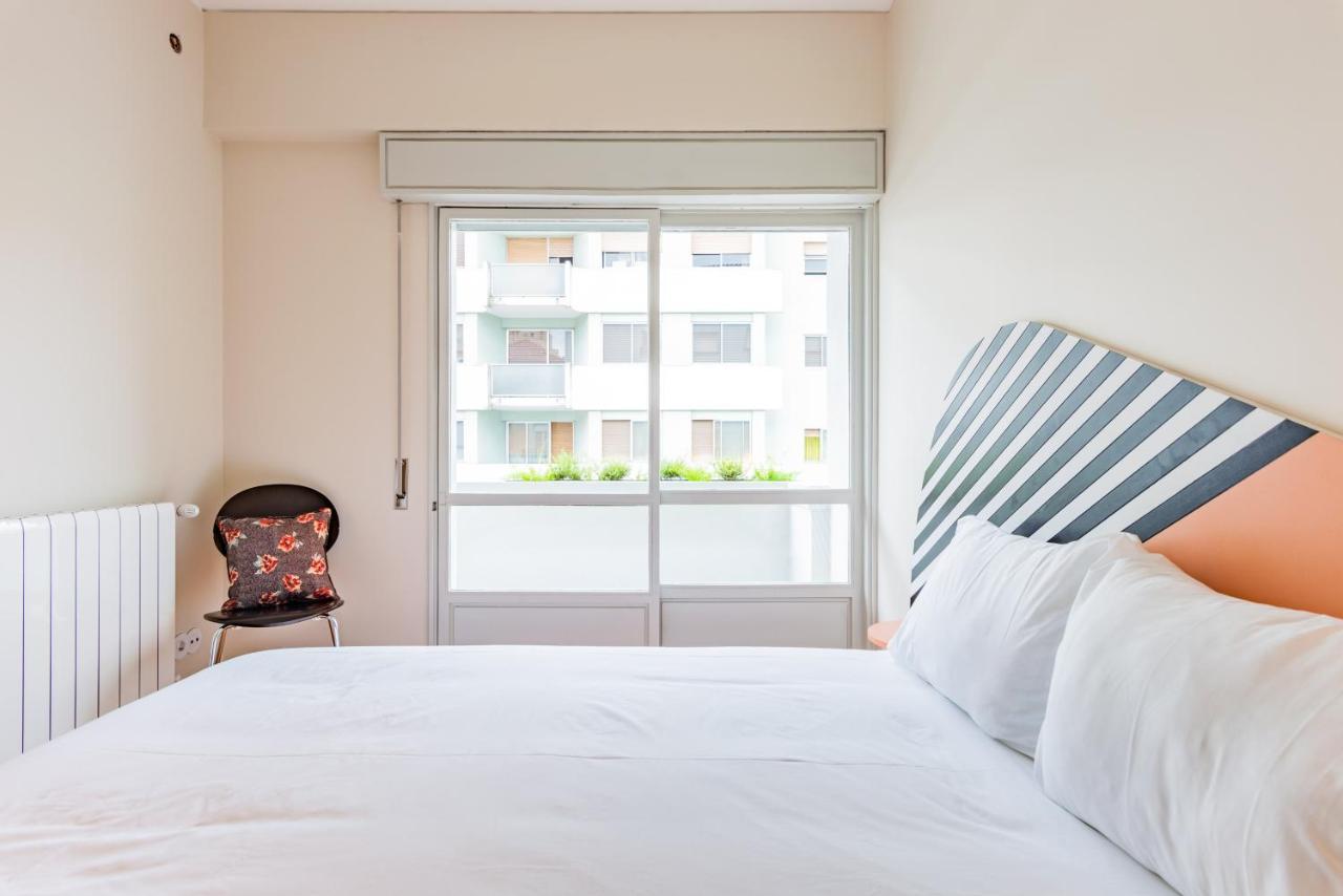Amazing Duplex - Mid Century Experience & Parking Apartamento Porto Exterior foto