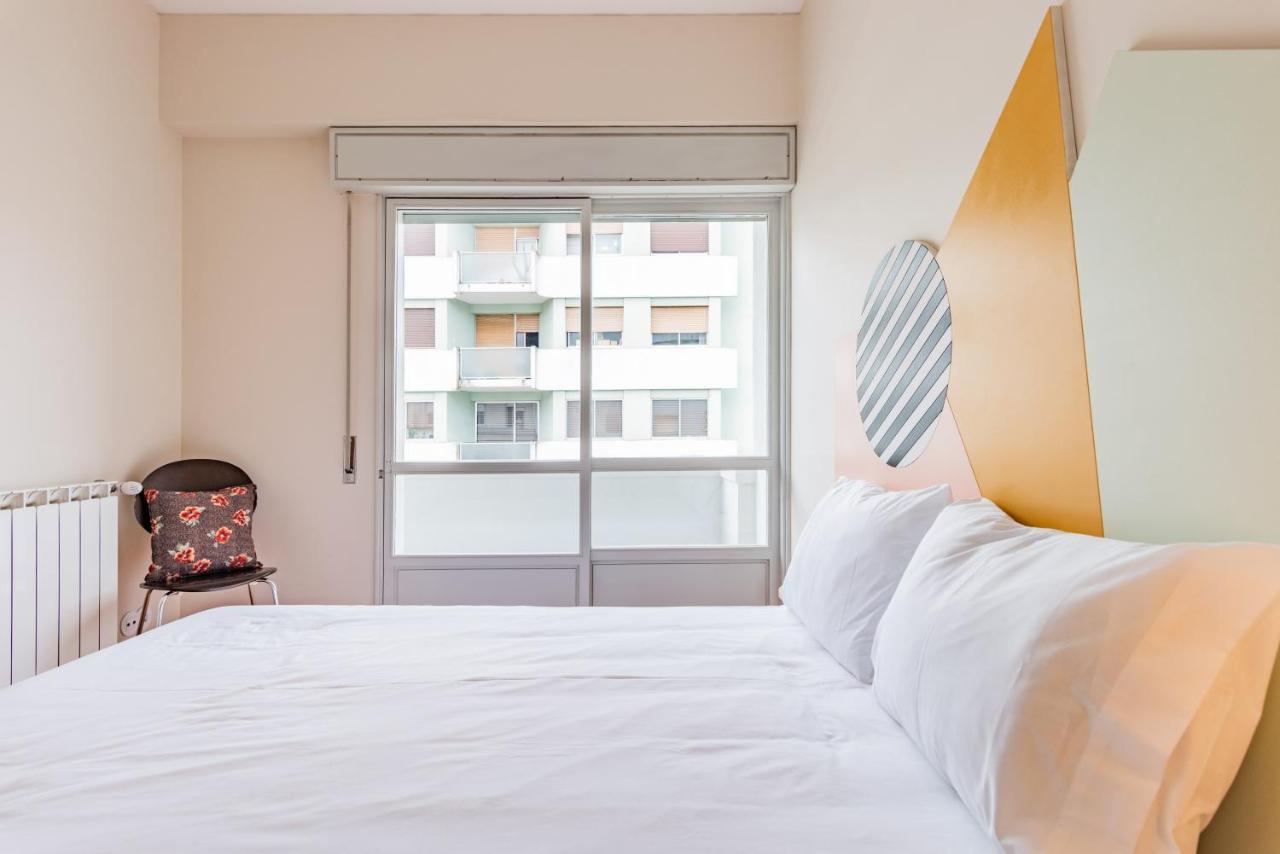 Amazing Duplex - Mid Century Experience & Parking Apartamento Porto Exterior foto