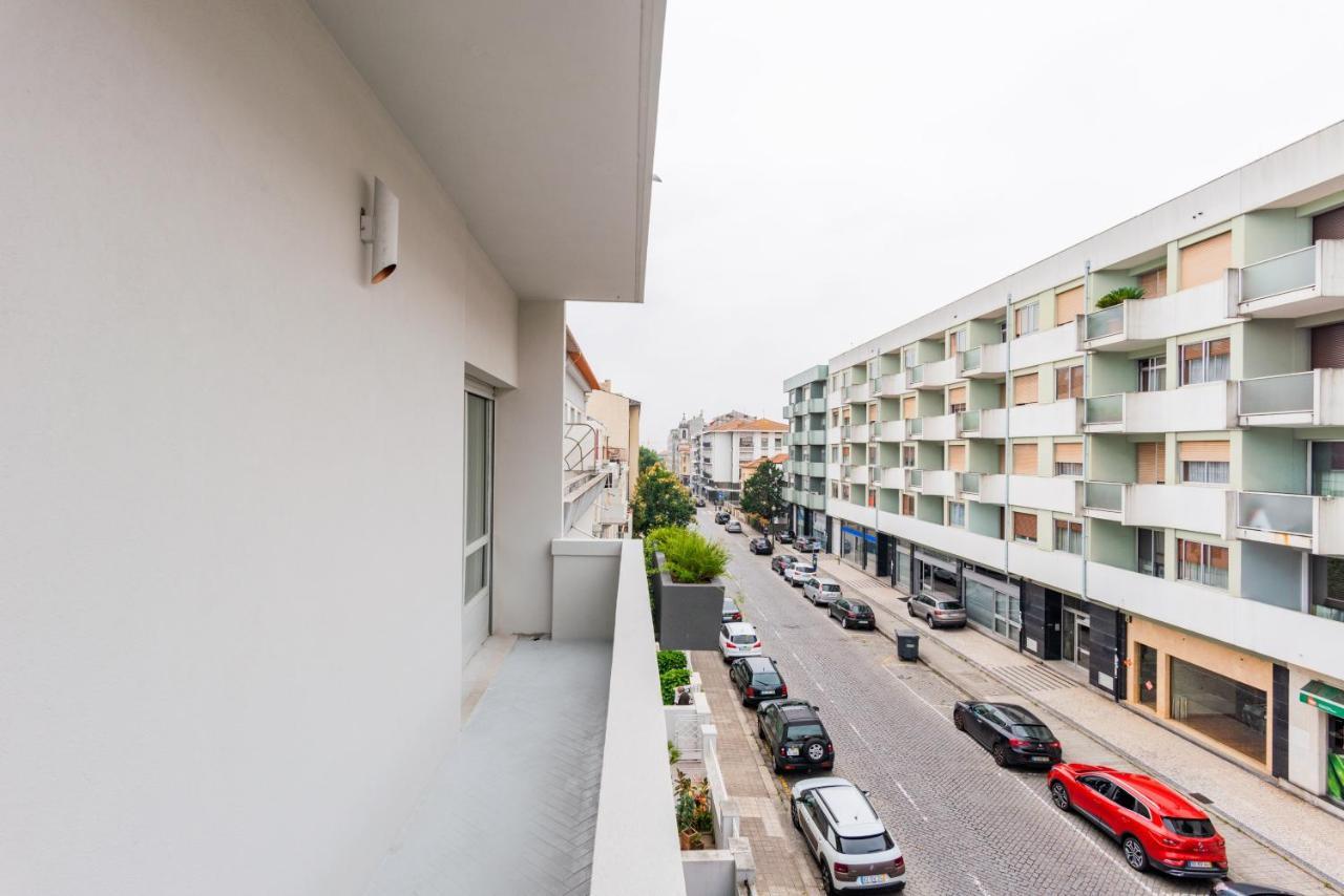 Amazing Duplex - Mid Century Experience & Parking Apartamento Porto Exterior foto